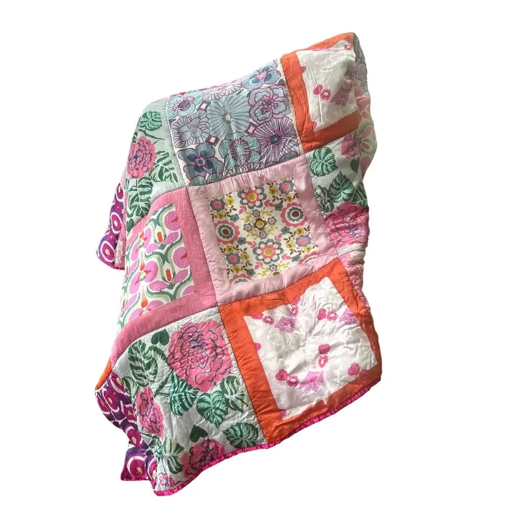 Vintage Y2K Urban Outfitters Pink Satin Floral Boho Psychedelic Elle Woods Quilt